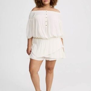 NWT Cream Gauze Skort